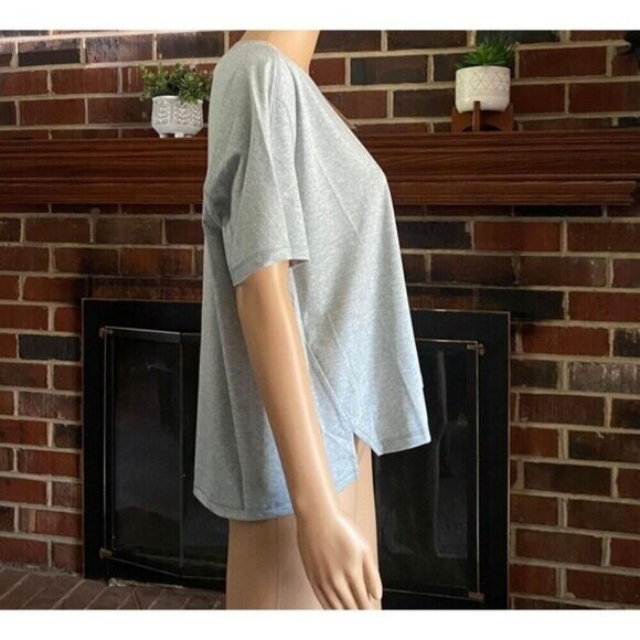 The North Face women’s Short Sleeve Shirt Sharp Size XL Top Cropped Casual New - Picture 4 of 15